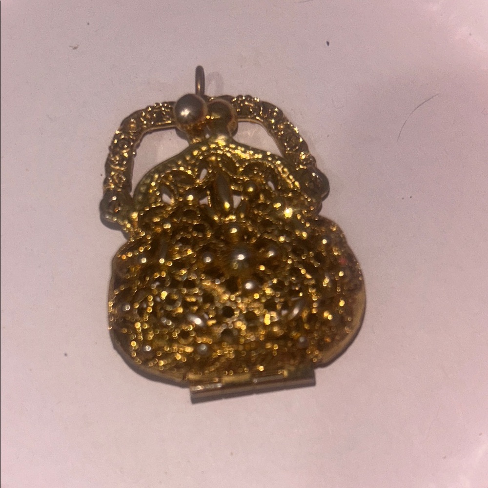 Elegant Gold Pendant